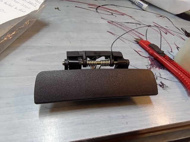 bontott PEUGEOT 306 Jobb hátsó Külső Kilincs