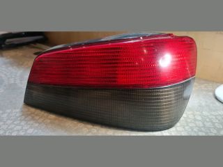 bontott PEUGEOT 306 Jobb Hátsó Lámpa
