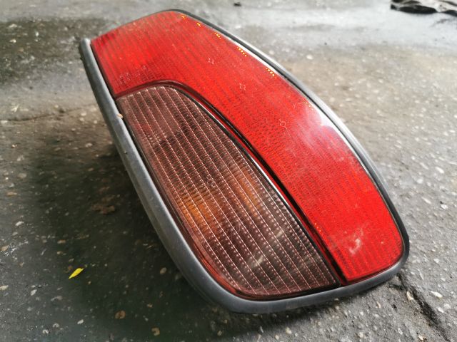 bontott PEUGEOT 306 Jobb Hátsó Lámpa