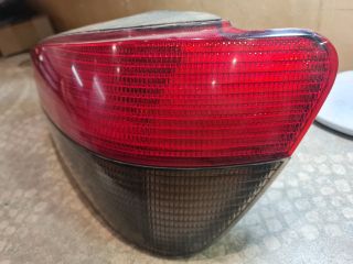 bontott PEUGEOT 306 Jobb Hátsó Lámpa