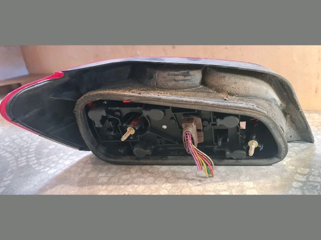 bontott PEUGEOT 306 Jobb Hátsó Lámpa