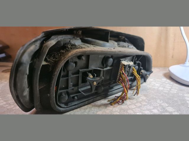 bontott PEUGEOT 306 Jobb Hátsó Lámpa