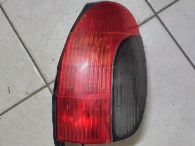 bontott PEUGEOT 306 Jobb Hátsó Lámpa