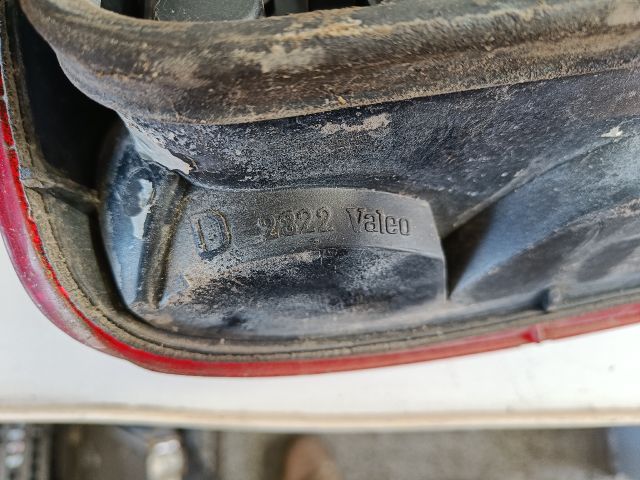 bontott PEUGEOT 306 Jobb Hátsó Lámpa