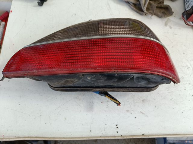 bontott PEUGEOT 306 Jobb Hátsó Lámpa