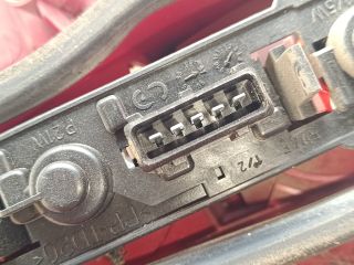 bontott PEUGEOT 306 Jobb Hátsó Lámpa