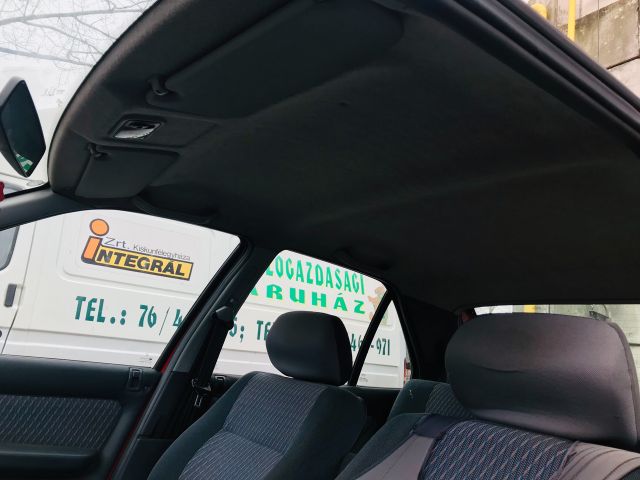 bontott PEUGEOT 306 Jobb Hátsó Lámpa