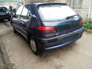 bontott PEUGEOT 306 Komplett Kormányoszlop Burkolat