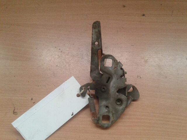 bontott PEUGEOT 306 Motorháztető Zárszerkezet