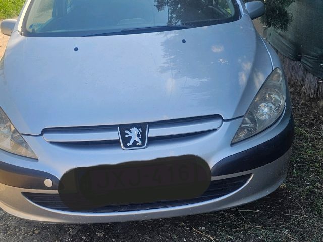 bontott PEUGEOT 307 Bal első Csonkállvány Kerékaggyal