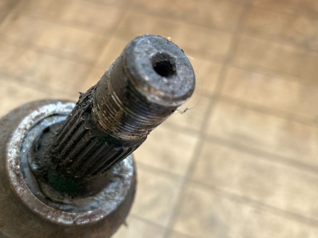 bontott PEUGEOT 307 Bal Féltengely