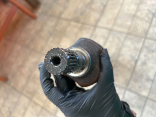 bontott PEUGEOT 307 Bal Féltengely