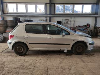 bontott PEUGEOT 307 Biztosítéktábla Motortér