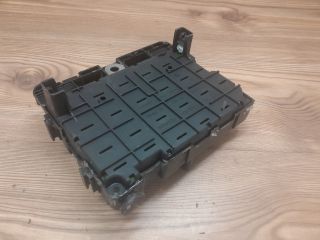 bontott PEUGEOT 307 Biztosítéktábla Motortér