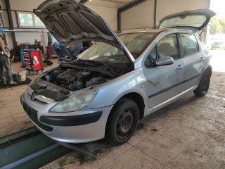 bontott PEUGEOT 307 Biztosítéktábla Motortér