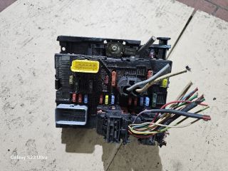bontott PEUGEOT 307 Biztosítéktábla Motortér