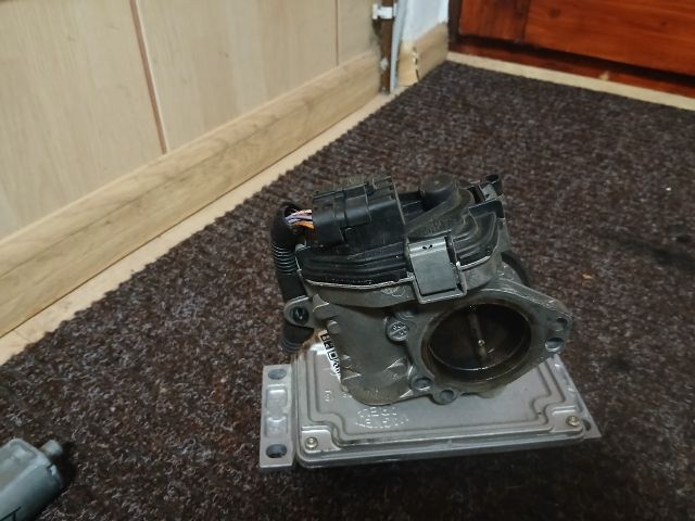 bontott PEUGEOT 307 Fojtószelep (Elektromos)