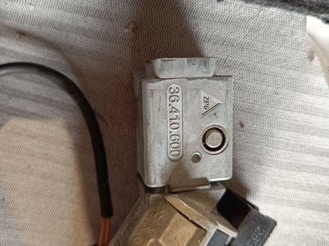 bontott PEUGEOT 307 Gyújtáskapcsoló