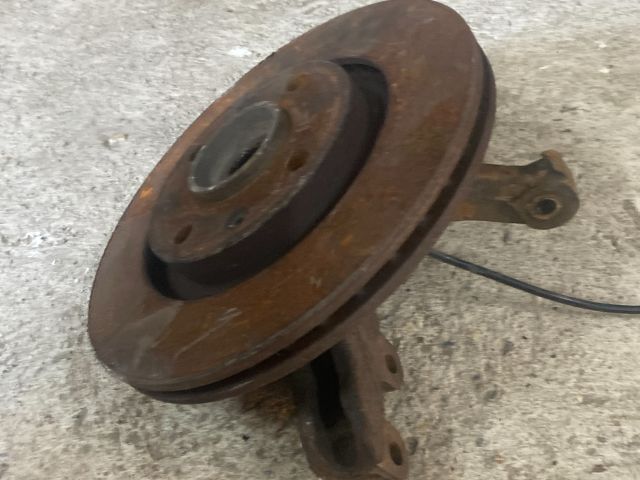 bontott PEUGEOT 307 Jobb első Kerékagy