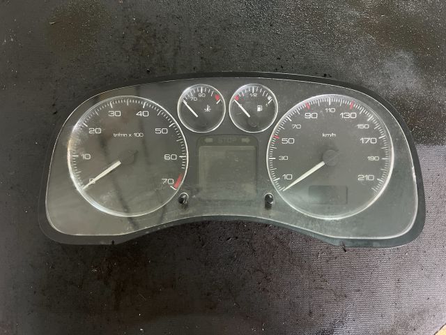 bontott PEUGEOT 307 Kilométeróra