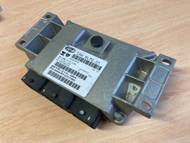 bontott PEUGEOT 307 Motorvezérlő