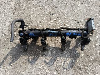 bontott PEUGEOT 307 Porlasztó Sor / Híd