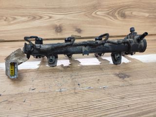 bontott PEUGEOT 307 Porlasztó Sor / Híd