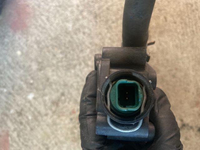 bontott PEUGEOT 307 Termosztátház Csővel