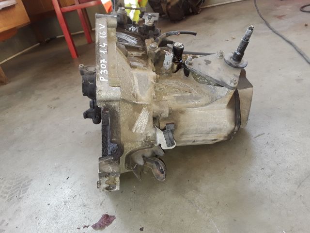 bontott PEUGEOT 307 Váltó (Mechanikus)