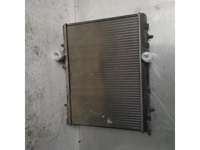 bontott PEUGEOT 307 Vízhűtő Radiátor (Klímás)