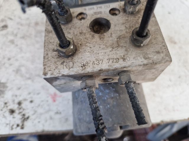 bontott PEUGEOT 307 ABS Kocka