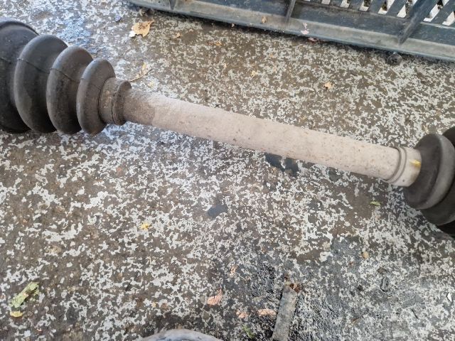 bontott PEUGEOT 307 Bal Féltengely