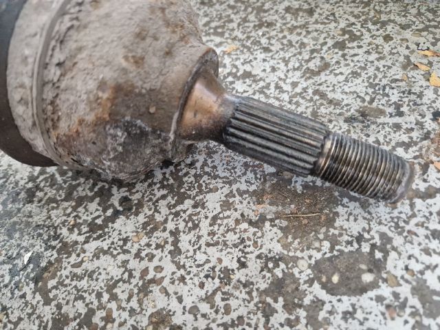 bontott PEUGEOT 307 Bal Féltengely