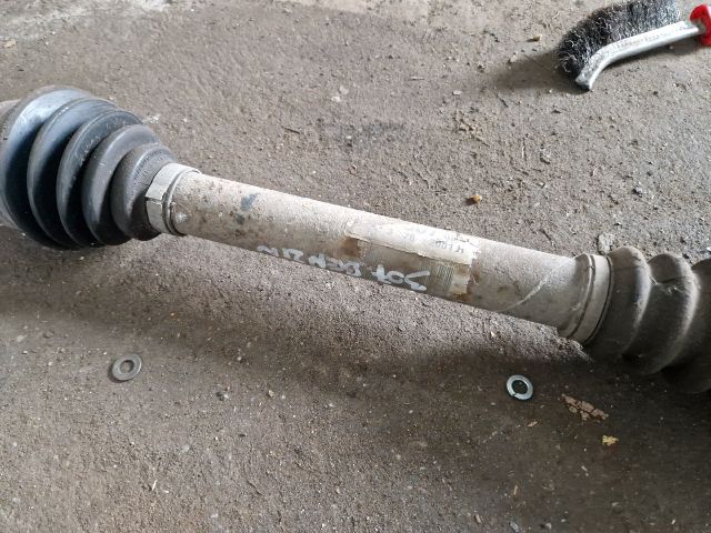 bontott PEUGEOT 307 Bal Féltengely