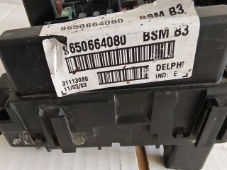 bontott PEUGEOT 307 Biztosítéktábla Motortér