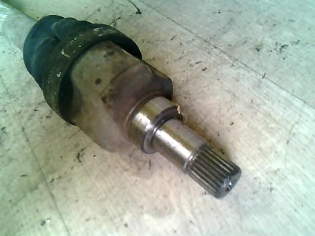 bontott PEUGEOT 307 Bal Féltengely