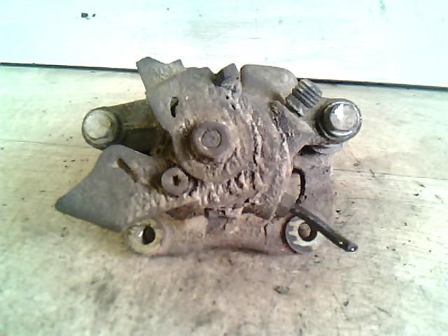 bontott PEUGEOT 307 Bal hátsó Féknyereg Munkahengerrel