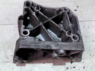 bontott PEUGEOT 307 Generátor Tartó Bak