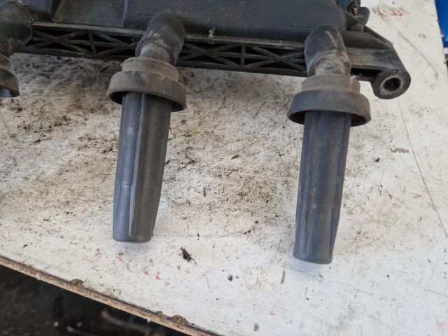 bontott PEUGEOT 307 Gyújtótrafó Szett