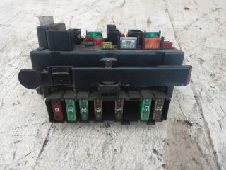 bontott PEUGEOT 307 Biztosítéktábla Motortér