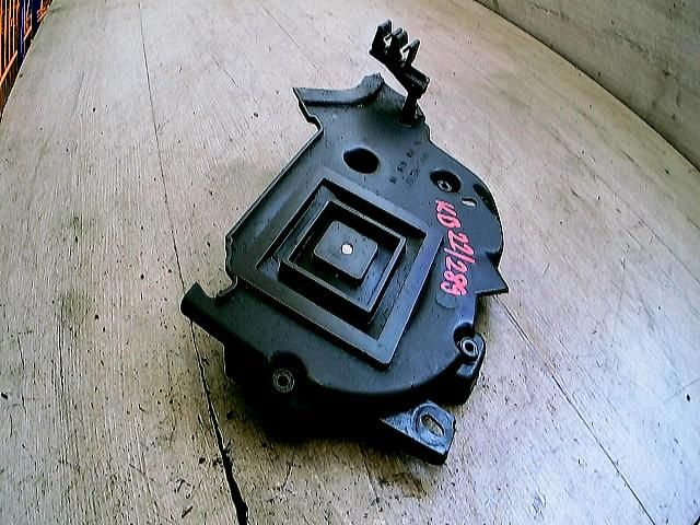 bontott PEUGEOT 307 Első Felső Vezérlés Burkolat