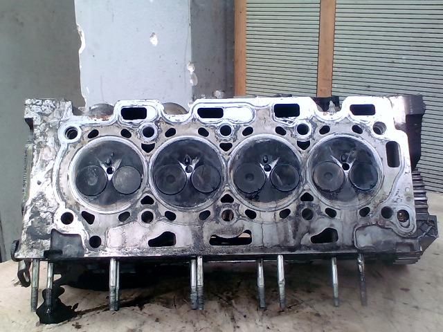 bontott PEUGEOT 307 Hengerfej