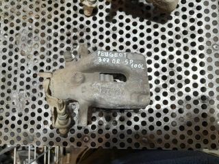 bontott PEUGEOT 307 Jobb hátsó Féknyereg Munkahengerrel
