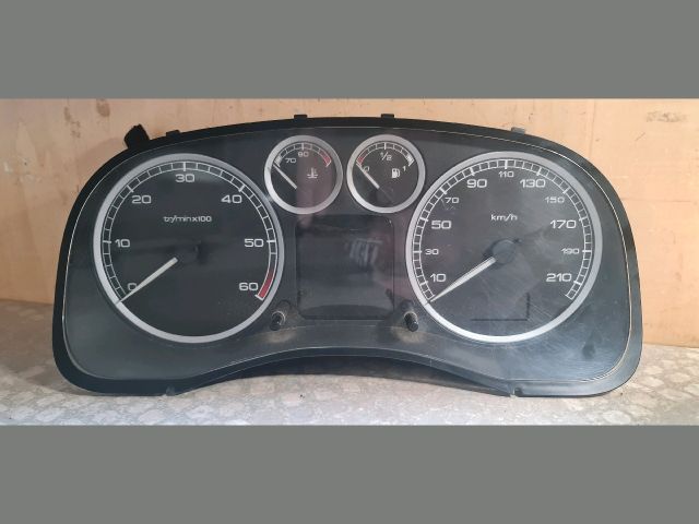 bontott PEUGEOT 307 Kilométeróra