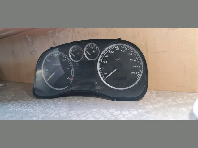 bontott PEUGEOT 307 Kilométeróra
