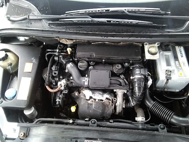 bontott PEUGEOT 307 Motor (Fűzött blokk hengerfejjel)