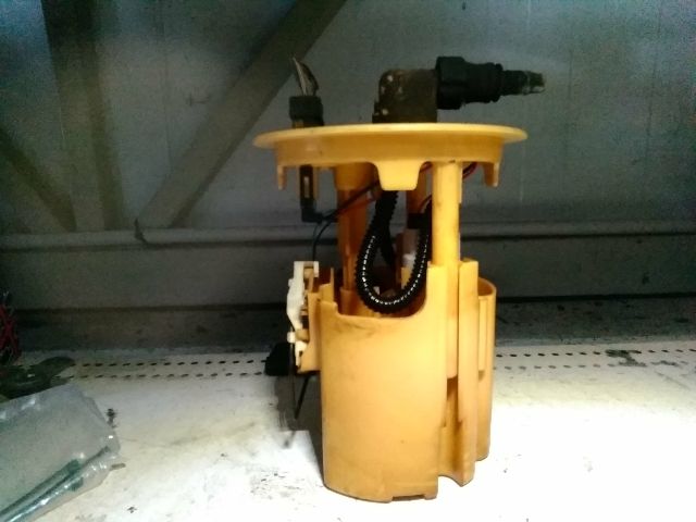 bontott PEUGEOT 307 Üzemanyag Szivattyú