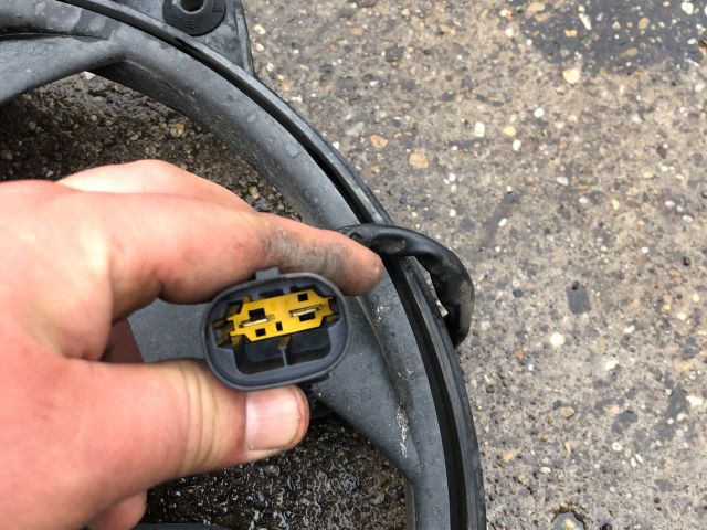 bontott PEUGEOT 307 Hűtőventilátor