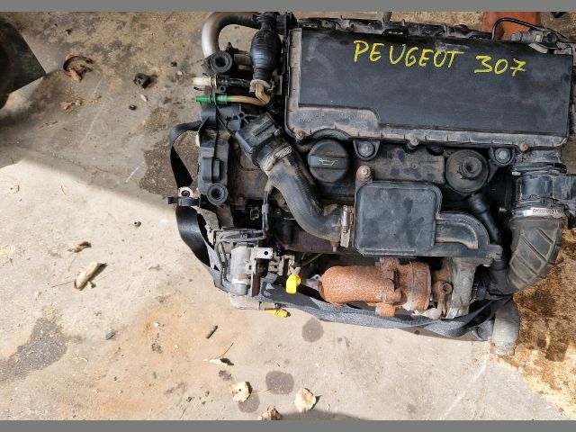 bontott PEUGEOT 307 Motor (Fűzött blokk hengerfejjel)