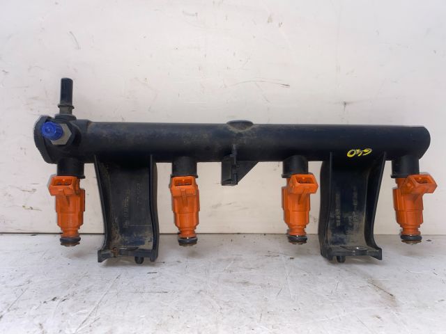 bontott PEUGEOT 307 Porlasztó Sor / Híd